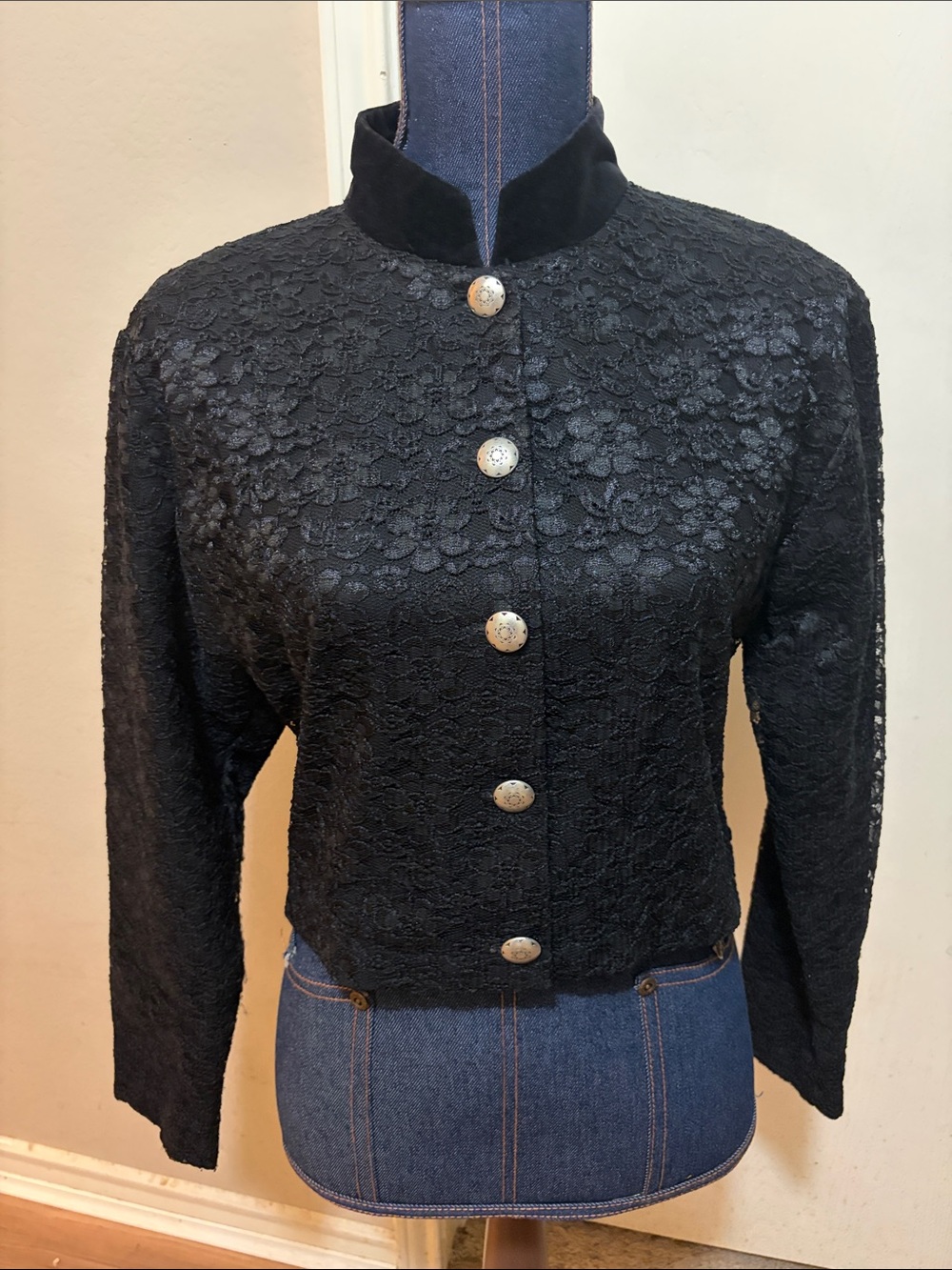 Black Lace Cropped Blazer with Decorative Buttons